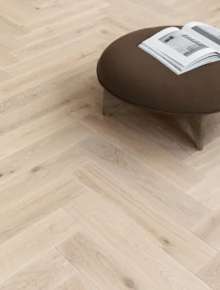 Kalanruotoparketti Tarkett Segno Tammi Lime Stone harjattu öljyvahattu vasen