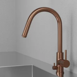 Keittiöhana Scandtap Steel Access Amber D ulosvedettävällä suuttimella ja pesukoneventtiilillä