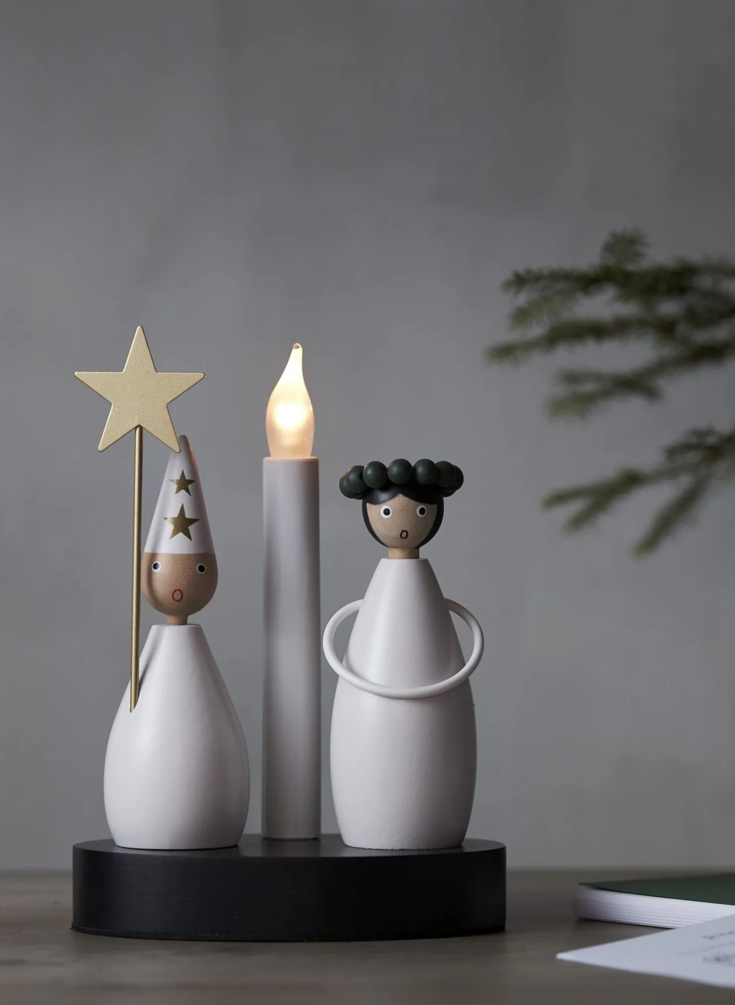 Kynttelikkö Star Trading Christmas Joy Lucia, 16x10x21cm, valkoinen