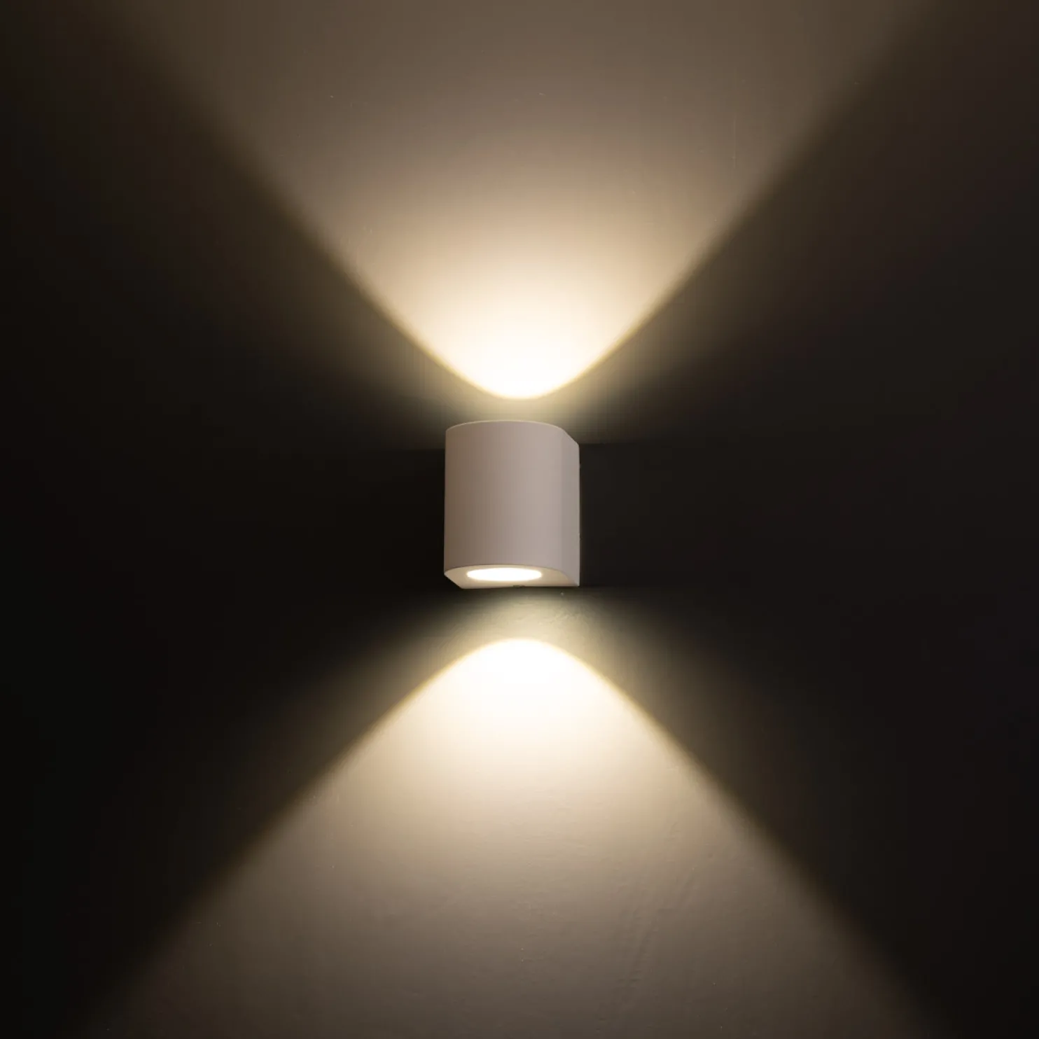 LED-seinävalaisin FTLIGHT Diva, 2x5W, Eri valonvärejä, 105x105x90mm, valkoinen