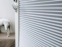 Pimennyskaihdin SOLAR ikkunan ja oven lasipintaan, eri värejä
