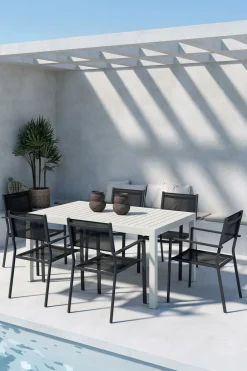 Ruokailuryhmä Venture Home, jatkettava Capo-pöytä + 6 mustaa, pinottavaa Copacabana-tuolia