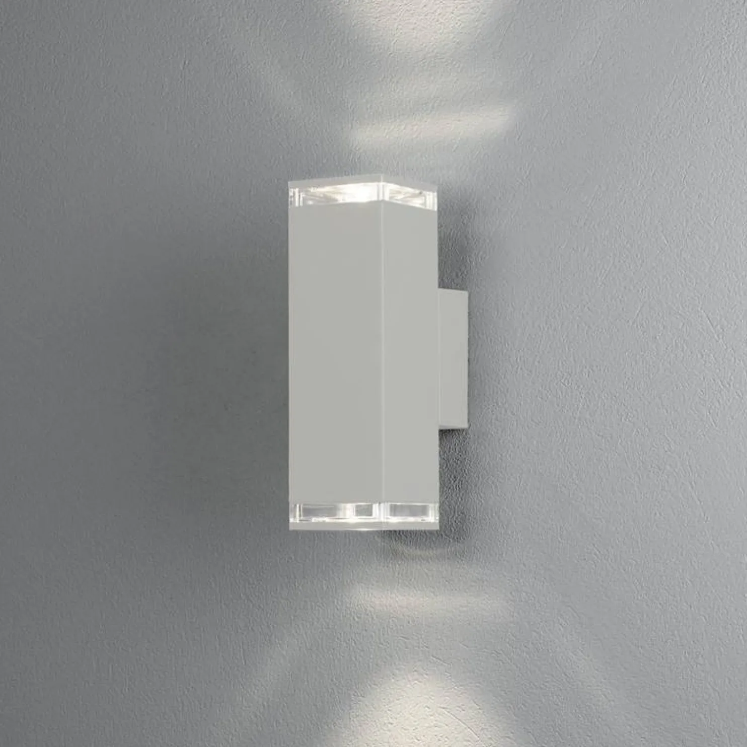 Seinävalaisin Konstsmide Pollux 407-250 valkoinen 2xGU10