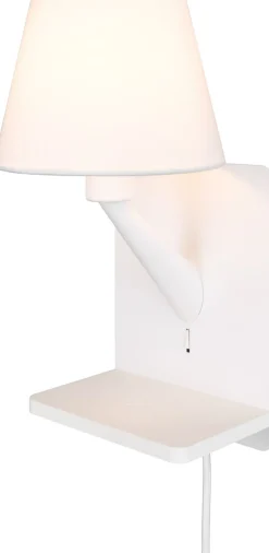 Seinävalaisin latausasemalla Trio Comfort E14