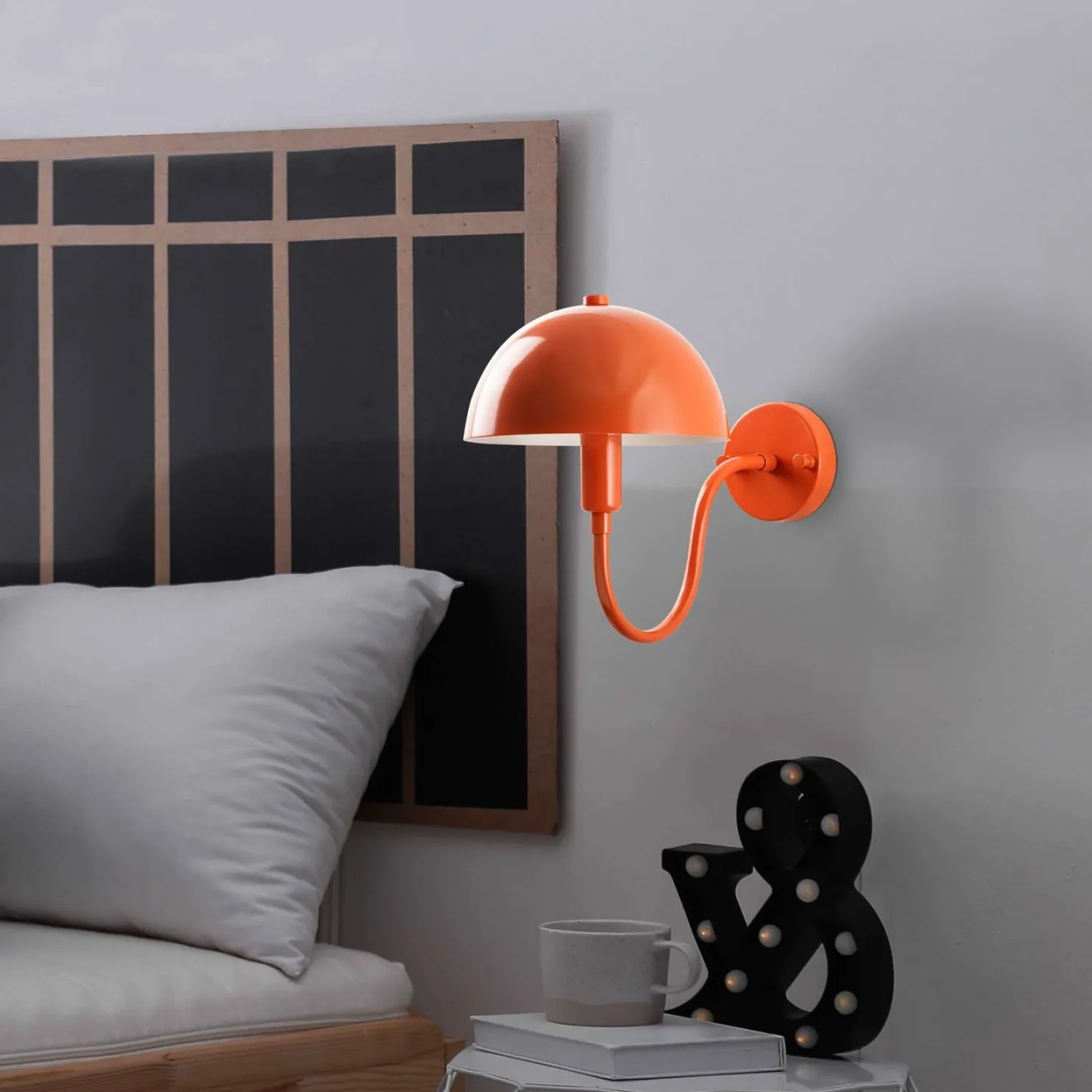 Seinävalaisin Linento Lighting Togg 1, Ø20cm, E14, eri värejä