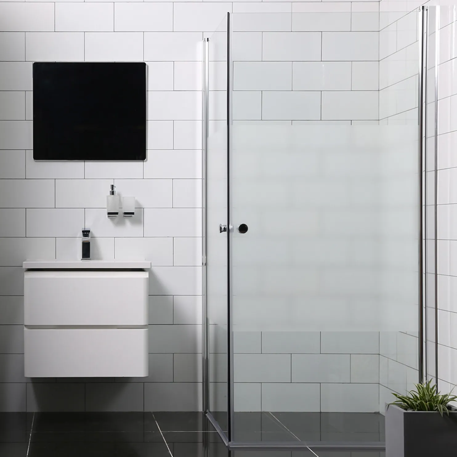 Suihkunurkka Bathlife Mångsidig Vital ovi 900 + ovi 1000 osittain himmeä
