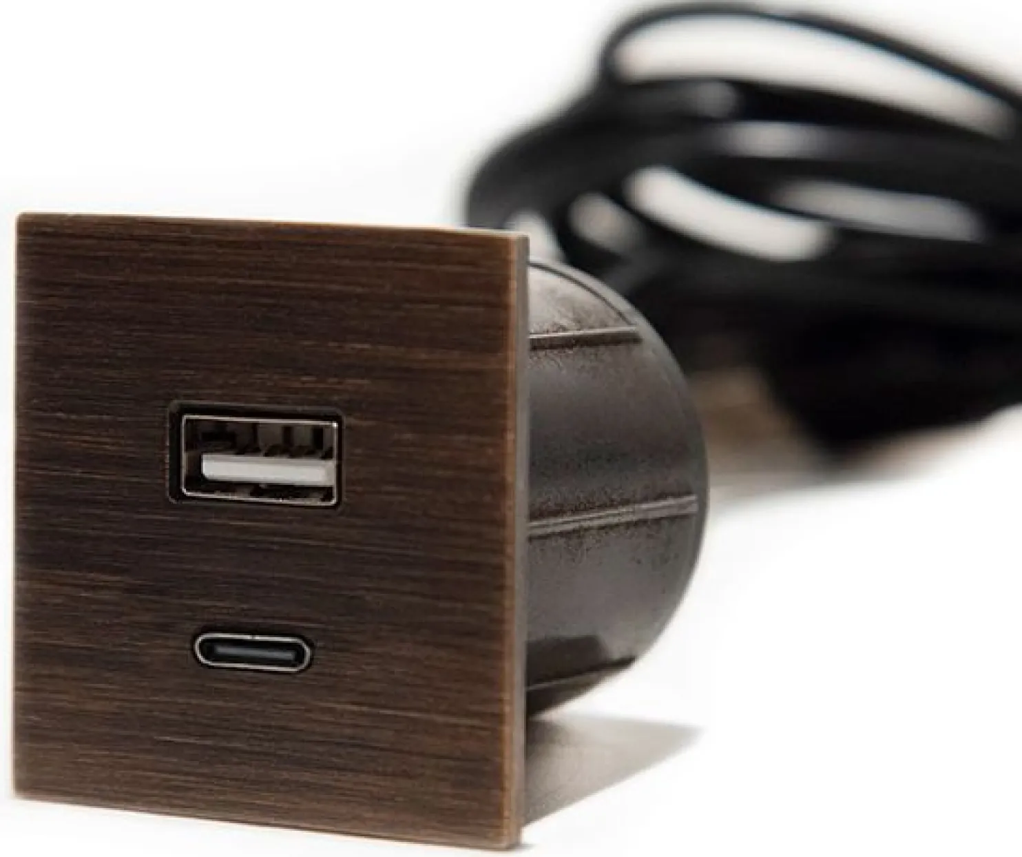 USB-pistorasia Limente PICK-2, neliö, eri värejä